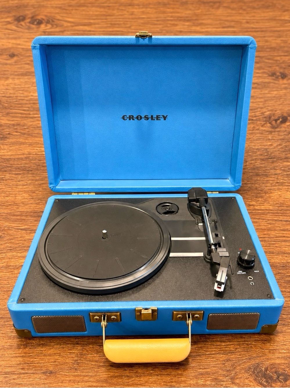 Crosley Cruiser Original Suitcase Record Player - Blue